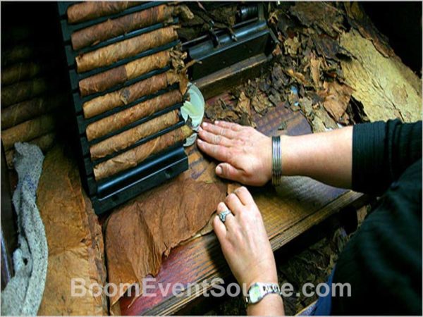 cigar roller for event 3 Cigar Rollers